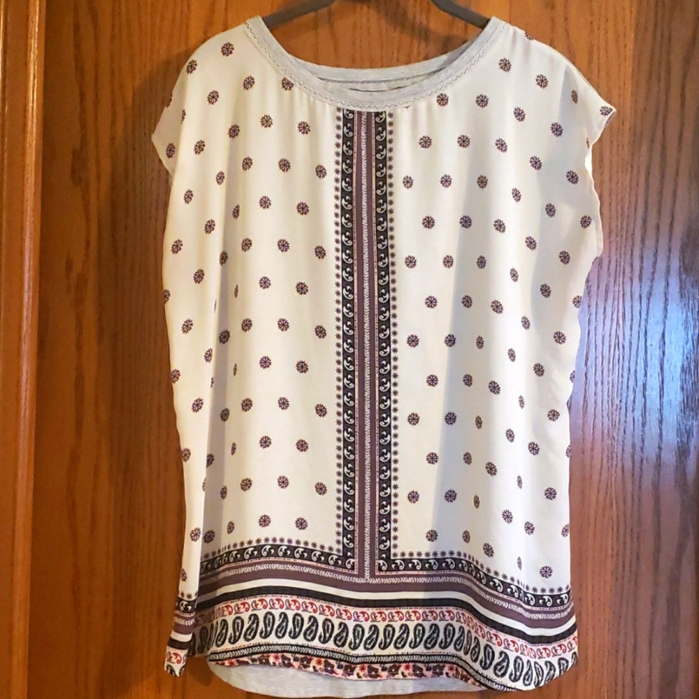 Womens shirt size medium
